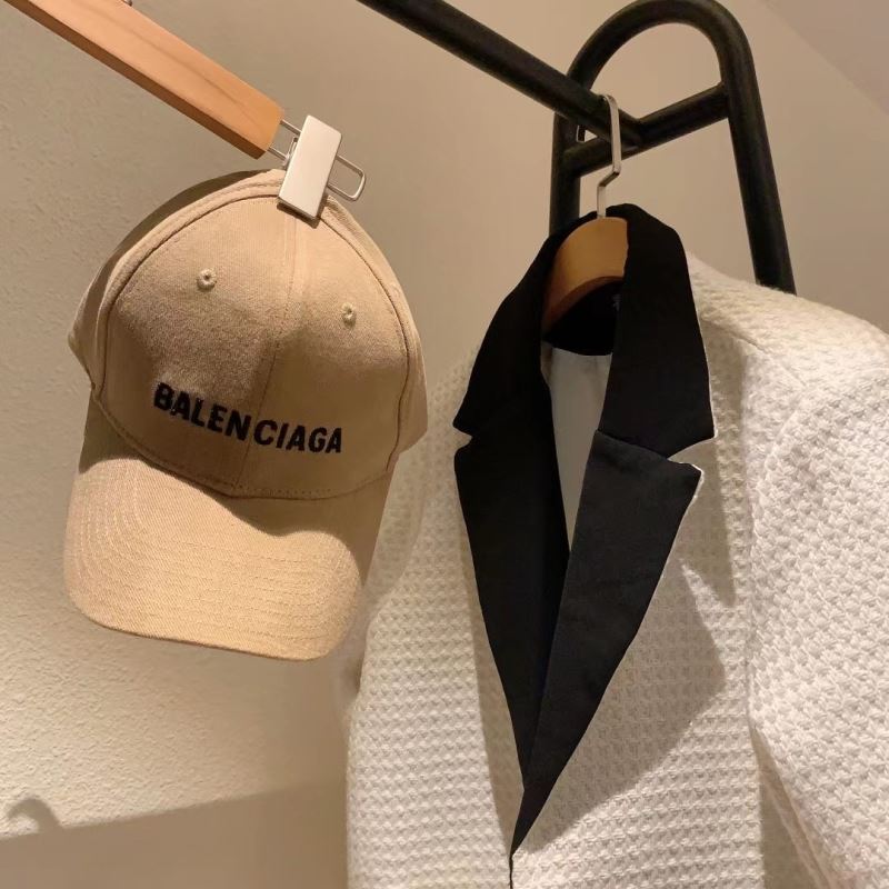 BALENCIAGA